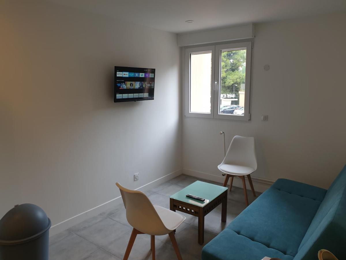 Appartements Renove 2023 Proche Aeroport 5Min, Gare Sncf 2 Min, Tramway Au Pied De L'Immeuble , Parking Possible, Renovated Apartments 2023 Near The Airport 5 Min, Train Station 2 Min, Tram Next To The Building 1 Min, Parking Possible Ница Екстериор снимка