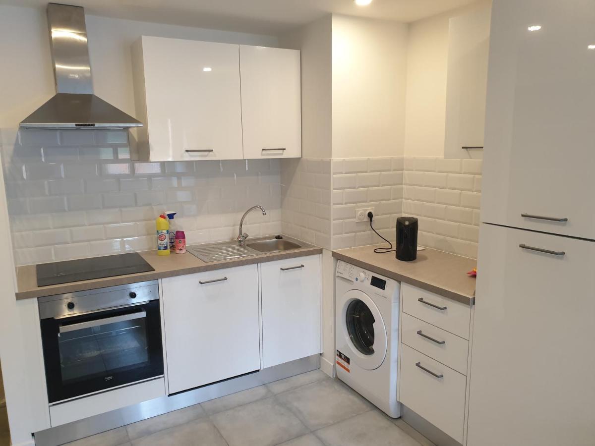 Appartements Renove 2023 Proche Aeroport 5Min, Gare Sncf 2 Min, Tramway Au Pied De L'Immeuble , Parking Possible, Renovated Apartments 2023 Near The Airport 5 Min, Train Station 2 Min, Tram Next To The Building 1 Min, Parking Possible Ница Екстериор снимка
