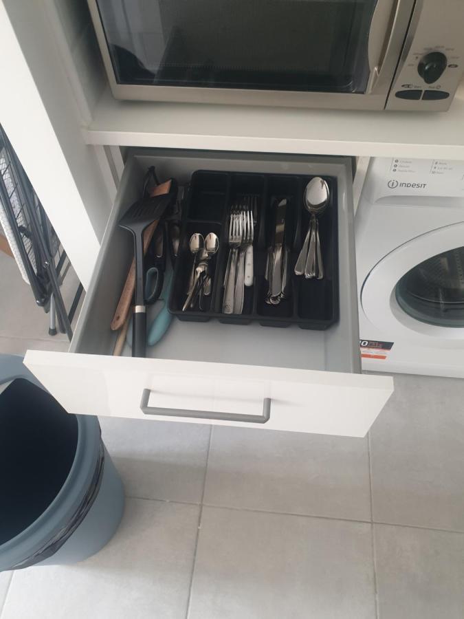 Appartements Renove 2023 Proche Aeroport 5Min, Gare Sncf 2 Min, Tramway Au Pied De L'Immeuble , Parking Possible, Renovated Apartments 2023 Near The Airport 5 Min, Train Station 2 Min, Tram Next To The Building 1 Min, Parking Possible Ница Екстериор снимка
