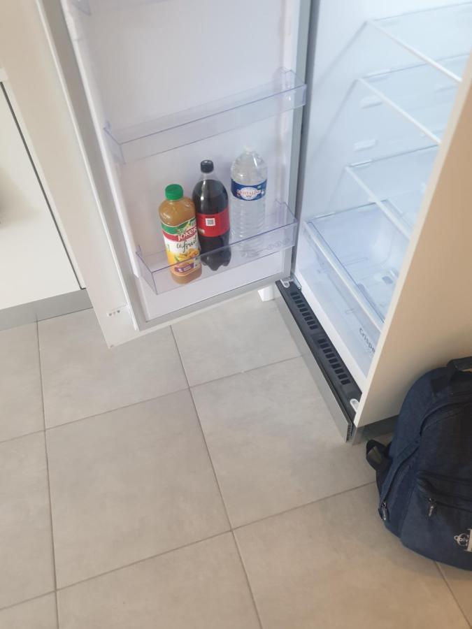 Appartements Renove 2023 Proche Aeroport 5Min, Gare Sncf 2 Min, Tramway Au Pied De L'Immeuble , Parking Possible, Renovated Apartments 2023 Near The Airport 5 Min, Train Station 2 Min, Tram Next To The Building 1 Min, Parking Possible Ница Екстериор снимка